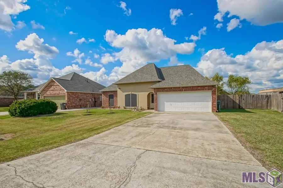 35987 Wilmington Ave, Denham Springs, LA 70706 - #2