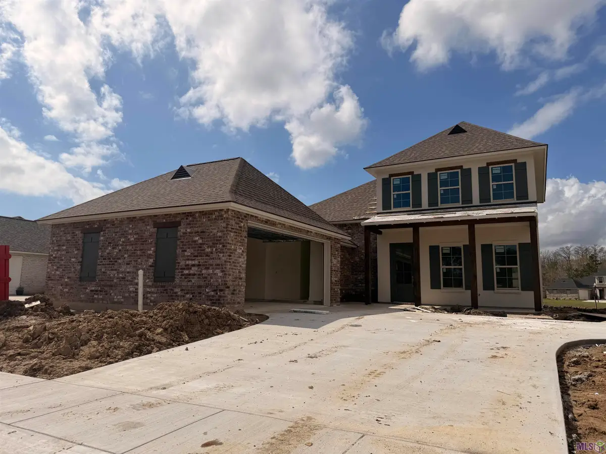 21513 Bluefin Dr, Springfield, LA 70462 - #1