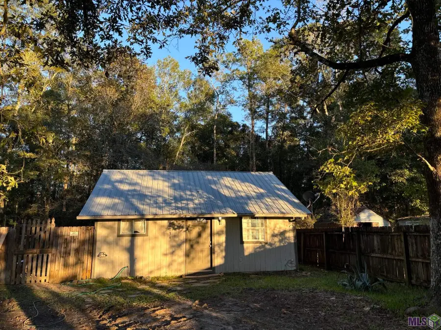 26100 Walker South Rd, Denham Springs, LA 70726 - #3