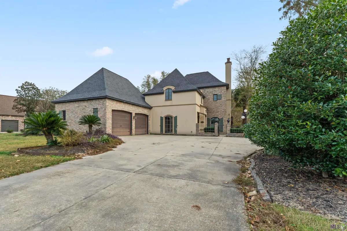 2274 St Andrews Ave, Zachary, LA 70791 - #1