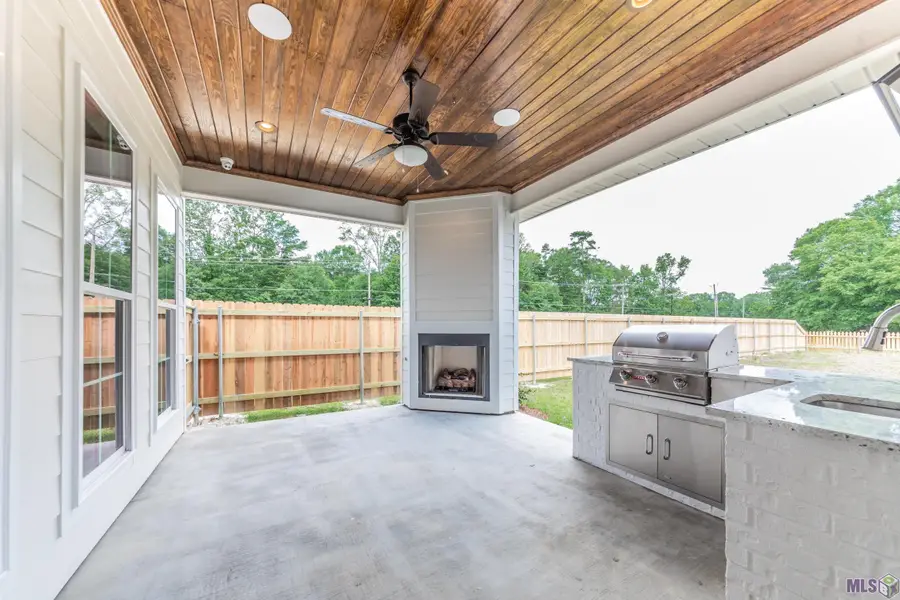 10408 Highland Lakes Dr, Denham Springs, LA 70726 - #3