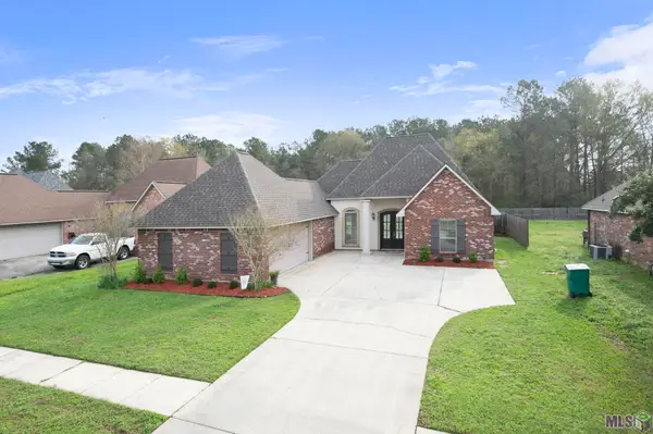 34122 Springlake Dr, Walker, LA 70785
