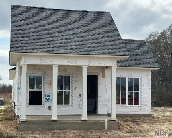 1224 Applewood Dr, Zachary, LA 70791