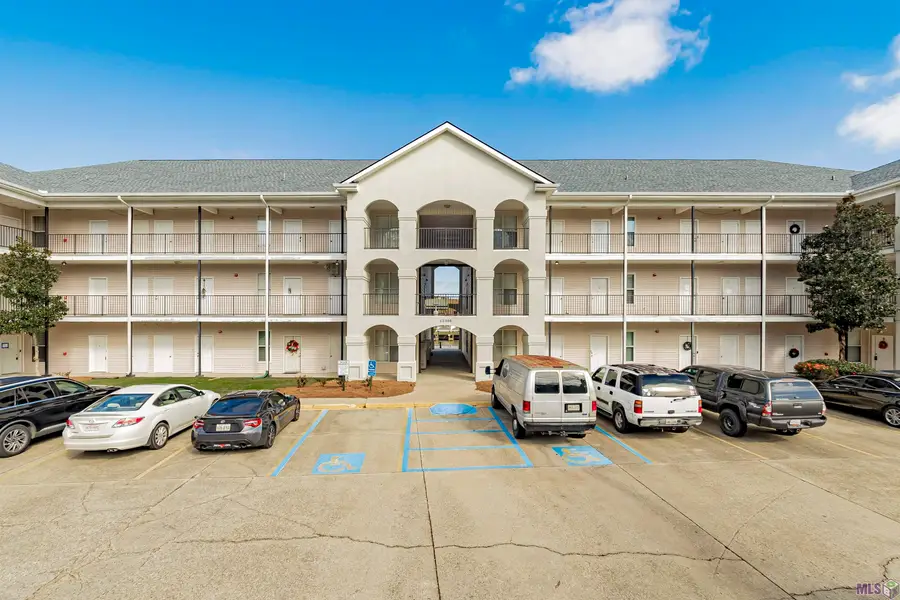 12386 River Highlands #B, Saint Amant, LA 70774 - #2