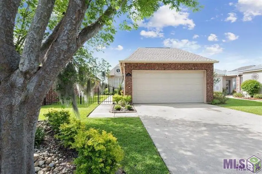 5432 Courtyard Dr, Gonzales, LA 70737 - #3