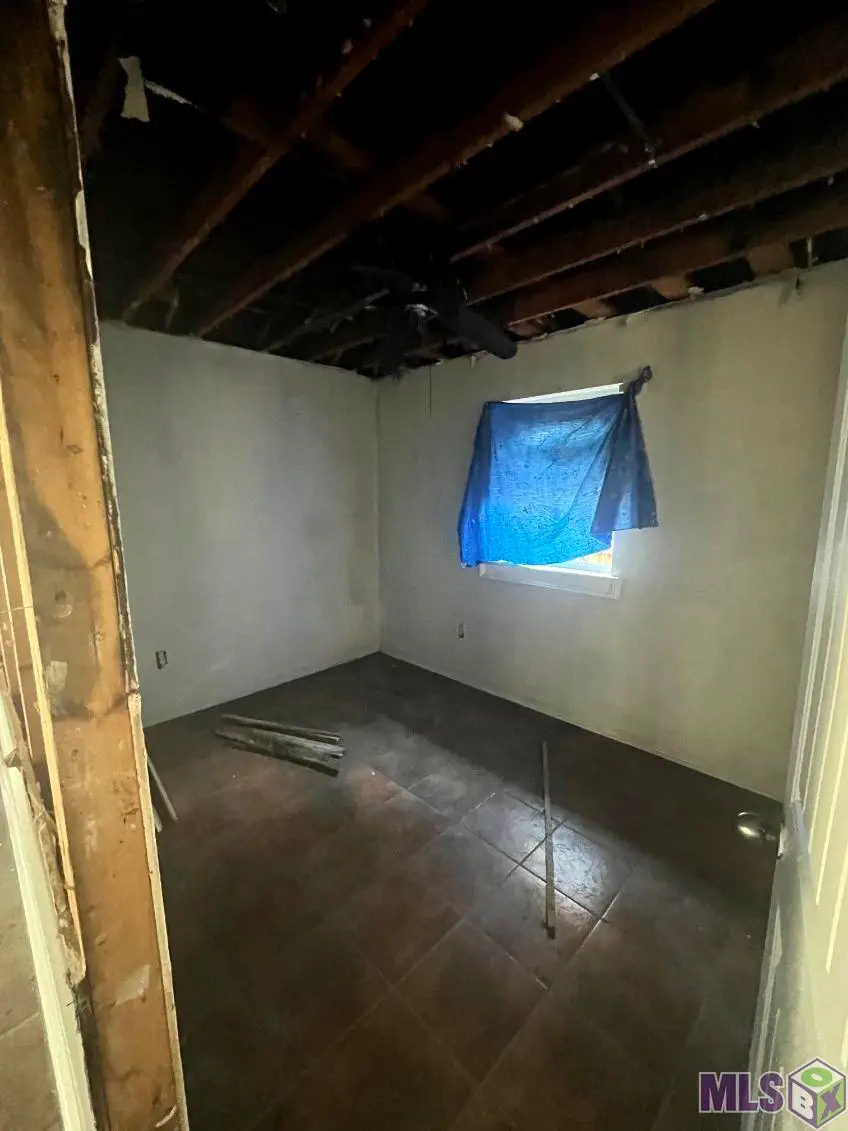 15644 Tiger Bend Rd, Old Jefferson, LA 70817 - #2