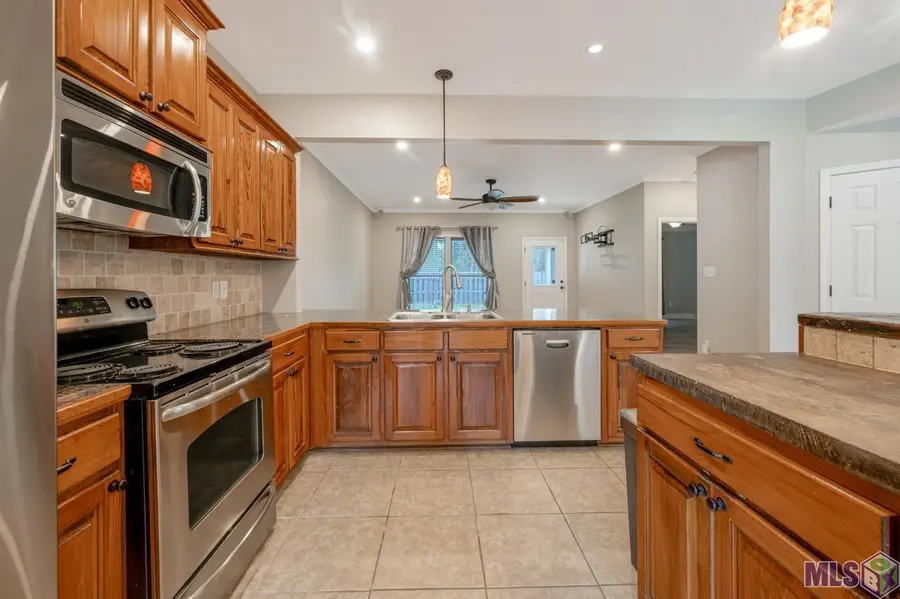 38248 Shelby Dr, Denham Springs, LA 70706 - #3