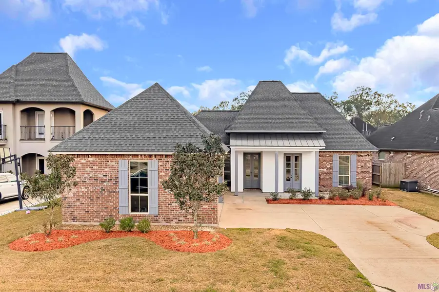 40285 Buchanan Ct, Prairieville, LA 70769 - #2