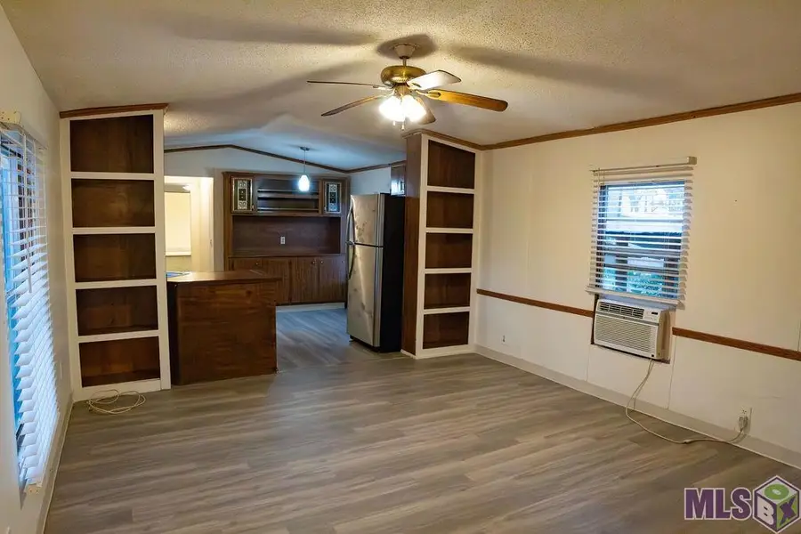 9815 Adam Dr, Denham Springs, LA 70726 - #3