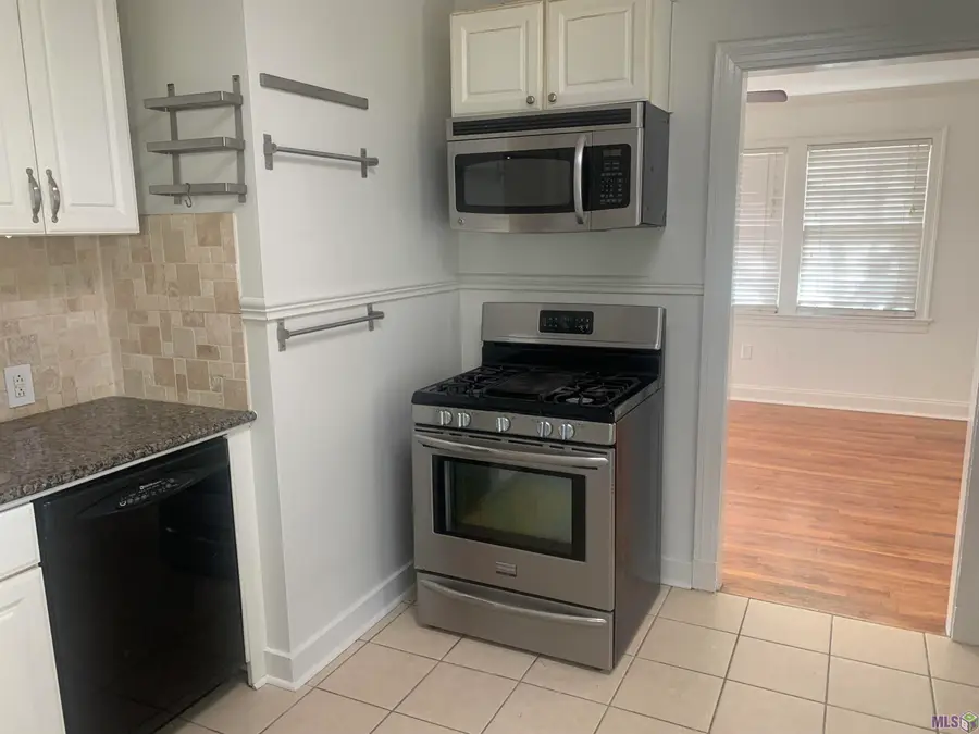 864 Iris, Baton Rouge, LA 70802 - #3