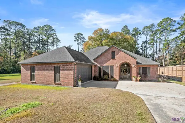 29601 Melanie St, Walker, LA 70785