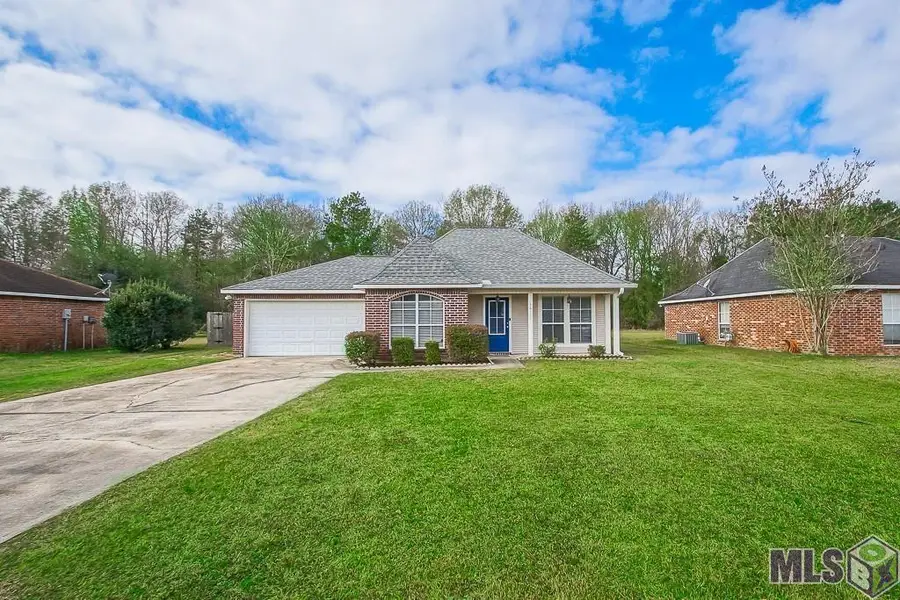 36221 Lynchburg Dr, Denham Springs, LA 70706 - #2