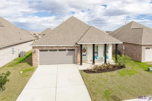 4858 Viola Farms Dr, Addis, LA 70710
