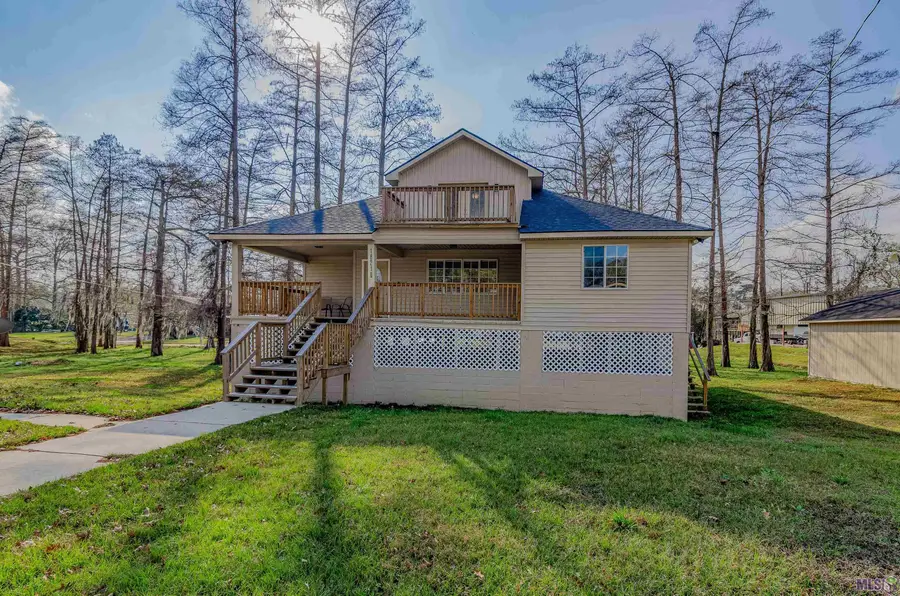 18210 Cooper St, Port Vincent, LA 70726 - #2