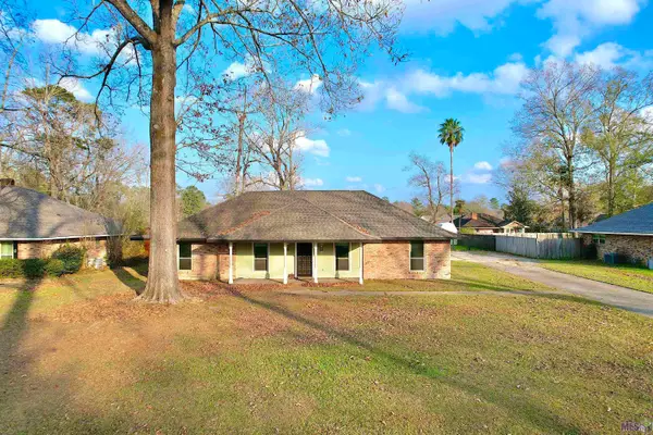 6436 Bridgeport Dr, Greenwell Springs, LA 70739