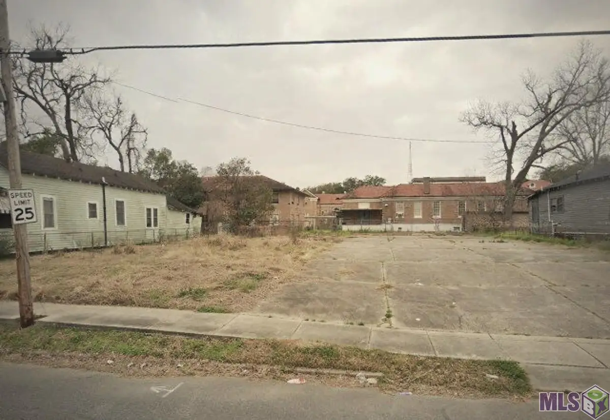 558 Eddie Robinson Sr Drive, Baton Rouge, LA 70802 - #1