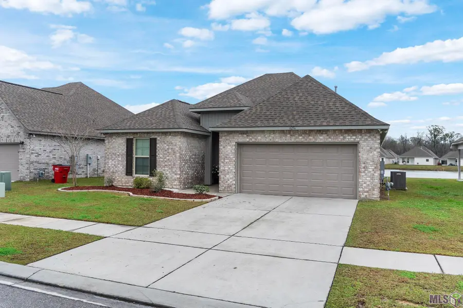 8256 Sweetgum Dr, Gonzales, LA 70737 - #3