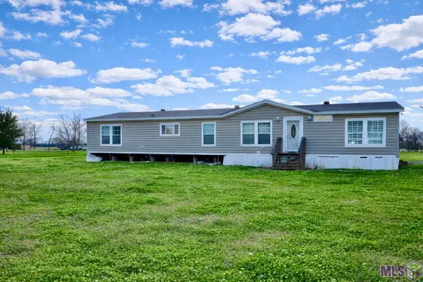 8435 Neal Ln, Morganza, LA 70759