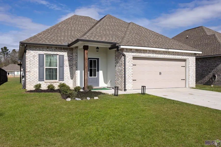 11589 Regal St, Denham Springs, LA 70726 - #3