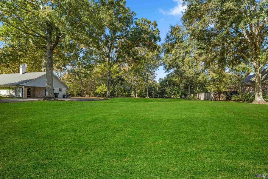 859 Maxine Dr, Baton Rouge, LA 70808 - #2