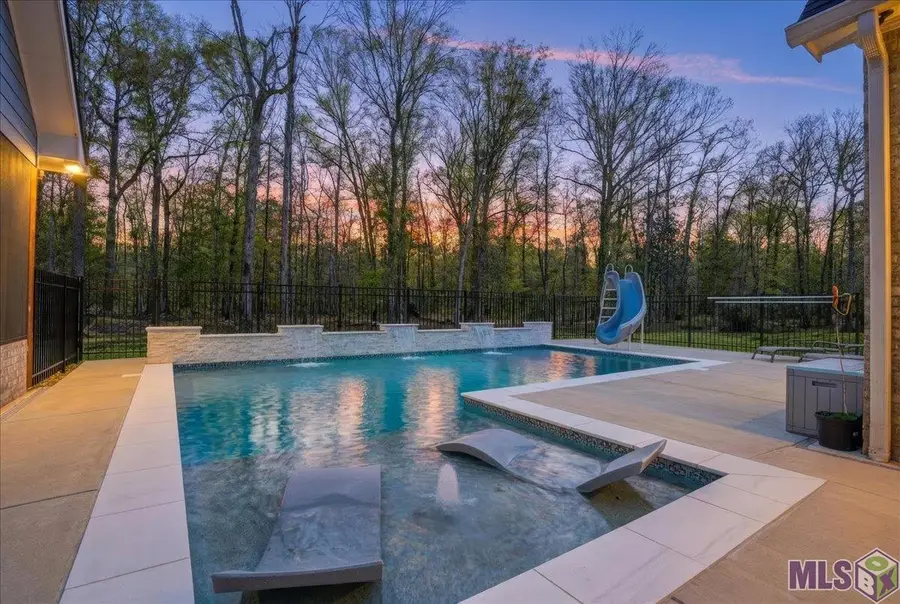 215 Burkett Ln, Denham Springs, LA 70706 - #3