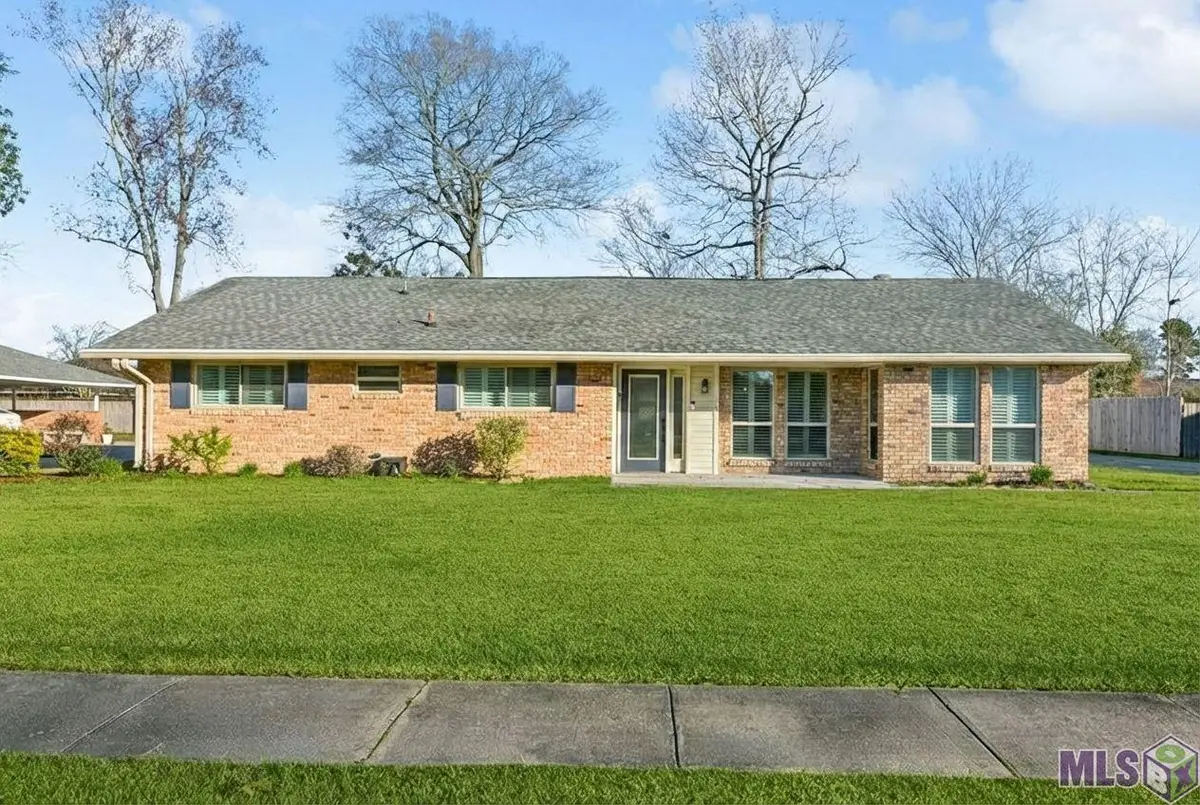 12265 Parkwood Dr, Baton Rouge, LA 70815 - #1