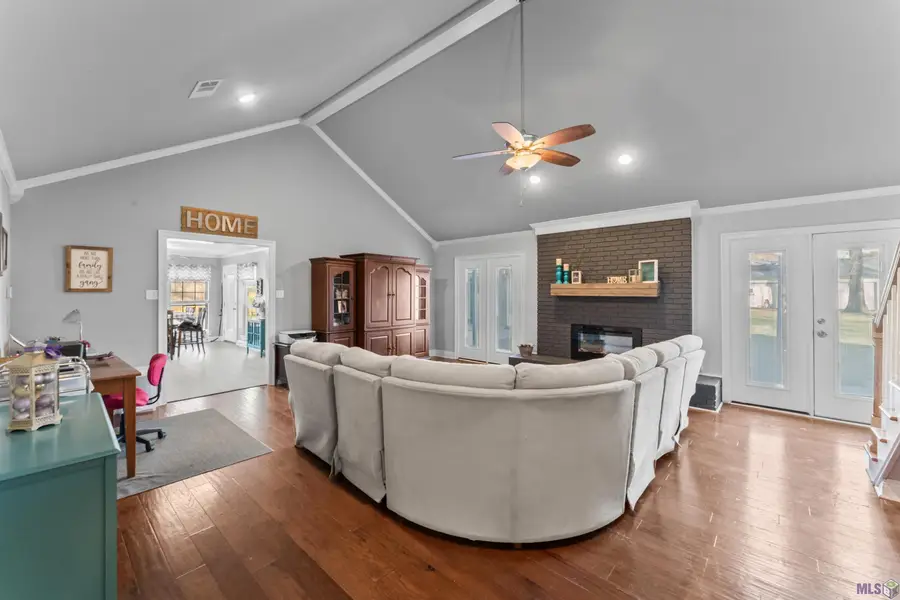 31204 Dunn Rd, Denham Springs, LA 70726 - #3