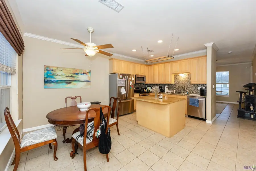 4000 Lake Beau Pre #17, Baton Rouge, LA 70820 - #2