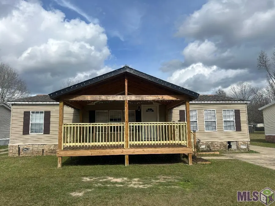 9727 Deer Run Ave, Zachary, LA 70791 - #2