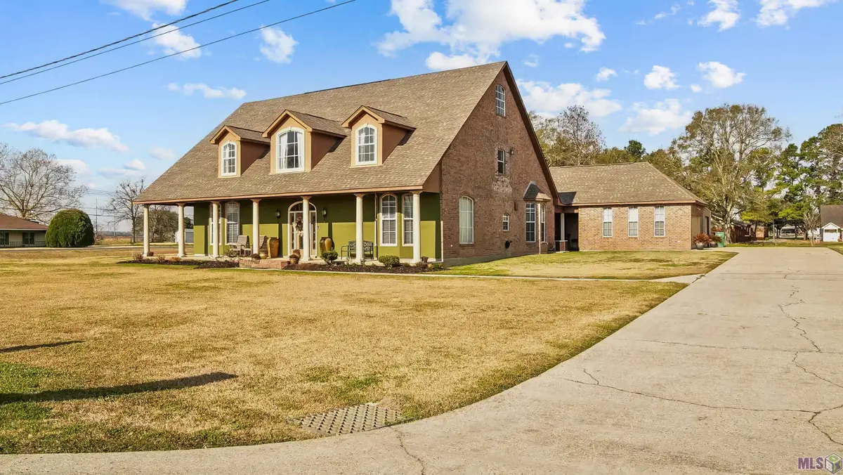 59460 Sexton Dr, Plaquemine, LA 70764 - #1