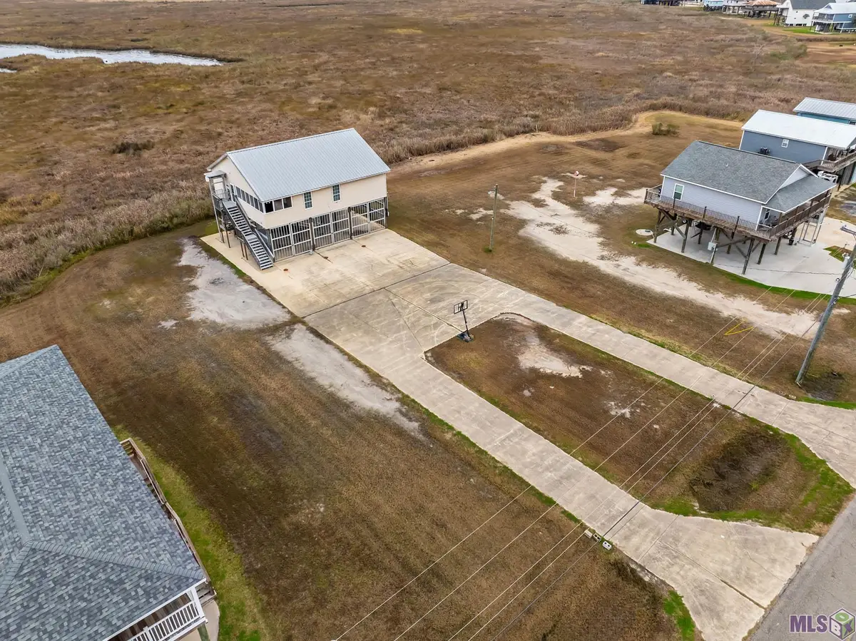 988 Four Point Rd, Dulac, LA 70353 - #1