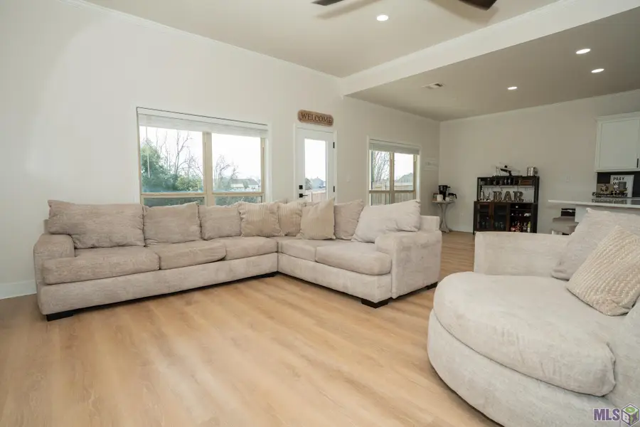 39477 Old Cornerstone Ct, Prairieville, LA 70769 - #2