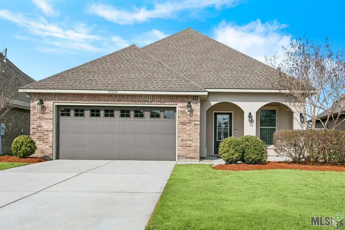 37252 Market Place Dr, Prairieville, LA 70769 - #1