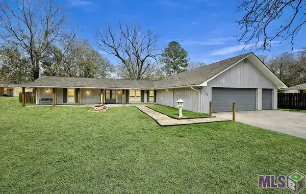 13893 Achord Ln, Walker, LA 70785