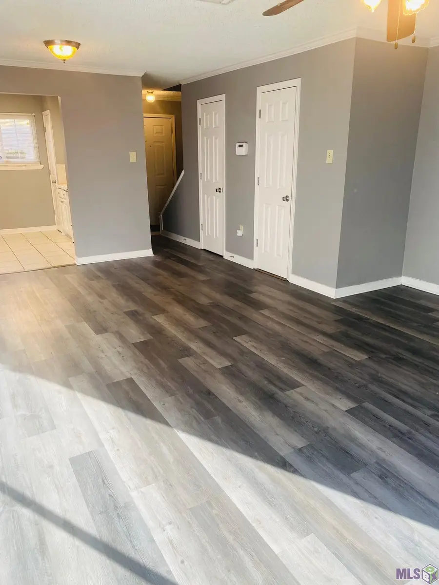 913 W Rothland St #6-D, Gonzales, LA 70737 - #3