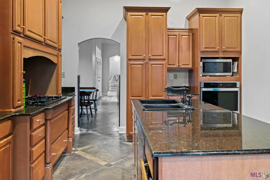 3207 Valentine Rd, Baton Rouge, LA 70816 - #3