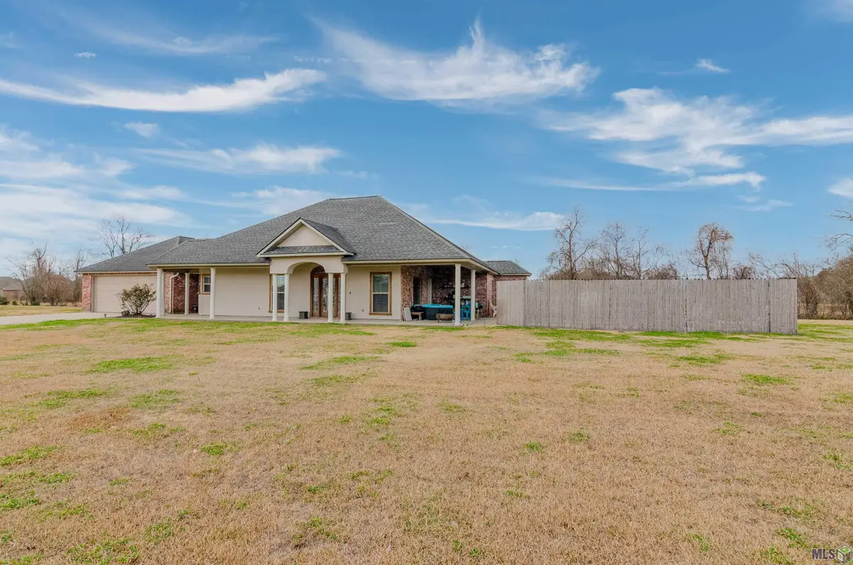 4632 Mckenzie Ln, Brusly, LA 70719 - #1