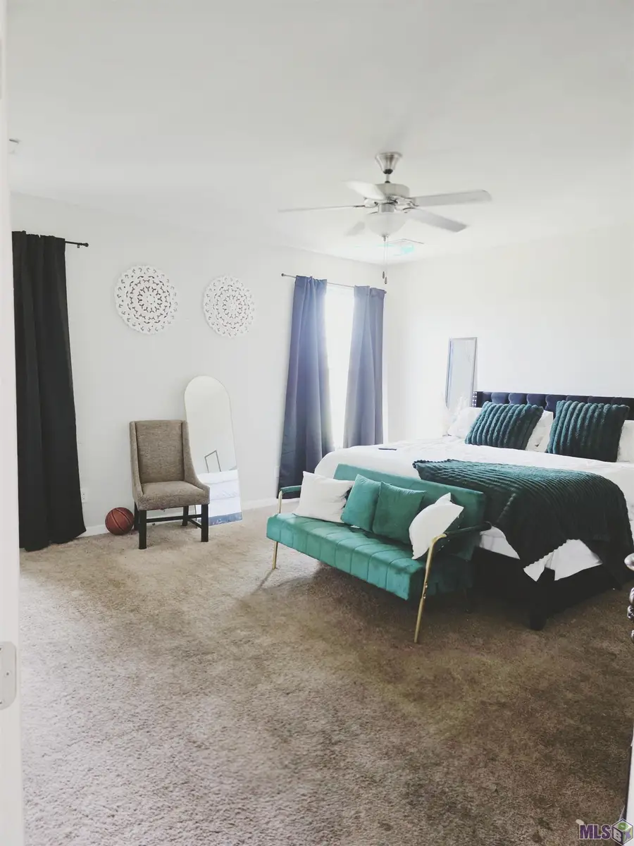 8828 Cherry Laurel Ave, Zachary, LA 70791 - #3