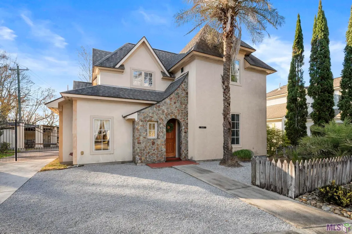 10142 Old World Dr, Baton Rouge, LA 70817 - #1