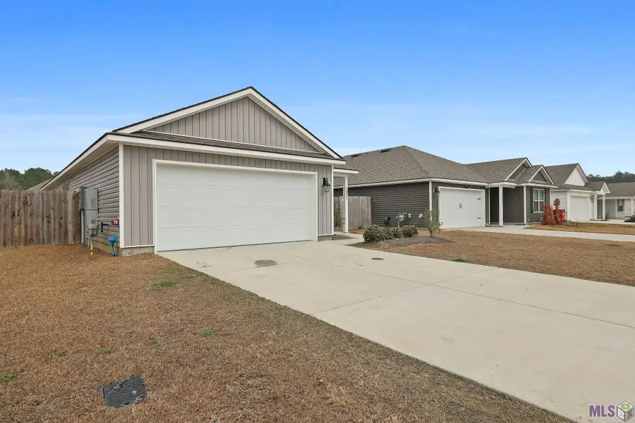 12823 Catalpa Ave, Denham Springs, LA 70726 - #3