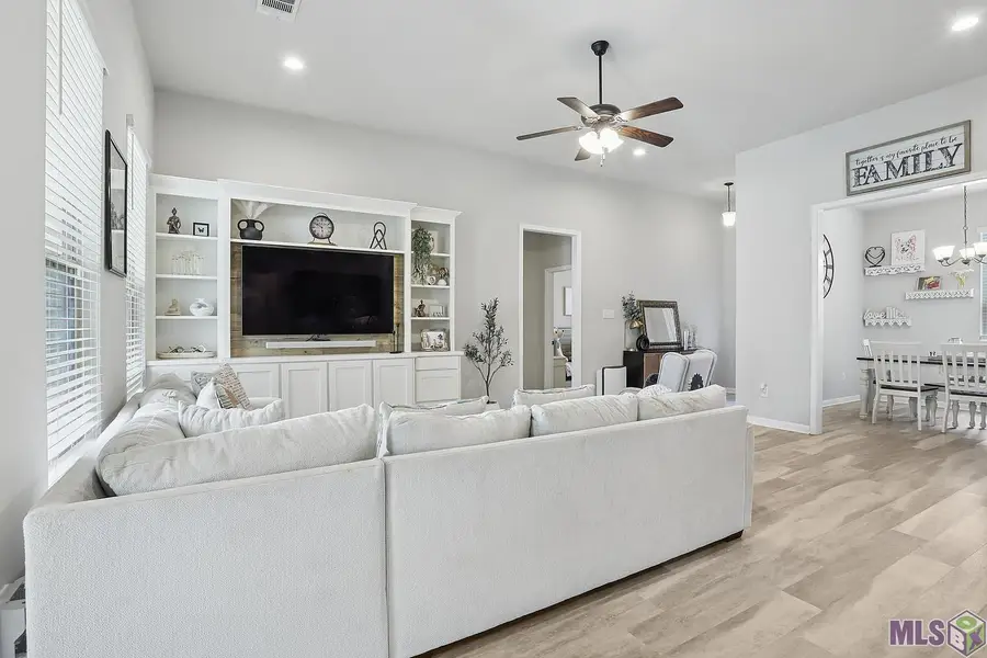 28312 Natchez Trace, Denham Springs, LA 70726 - #3