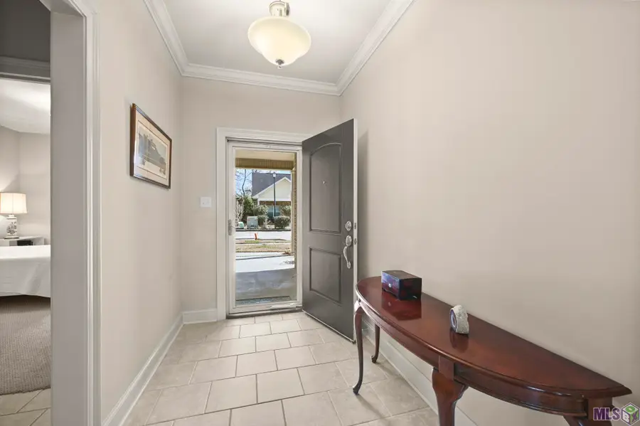 7111 Village Charmant #35, Baton Rouge, LA 70809 - #3