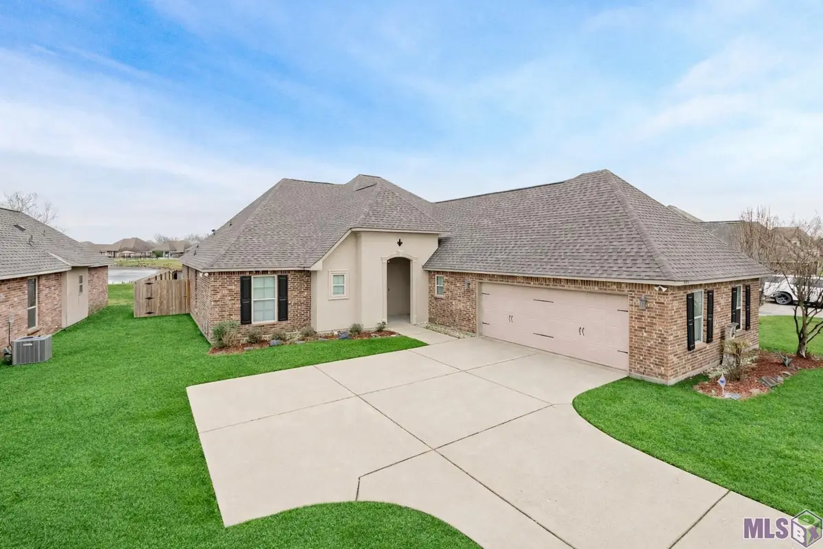 4084 Stonewall Dr, Addis, LA 70710 - #1