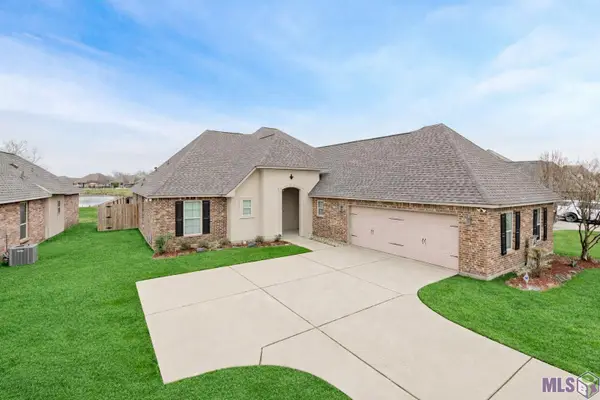 4084 Stonewall Dr, Addis, LA 70710