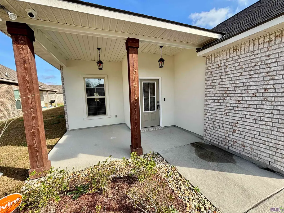 14001 Barrington Ave, Denham Springs, LA 70726 - #1