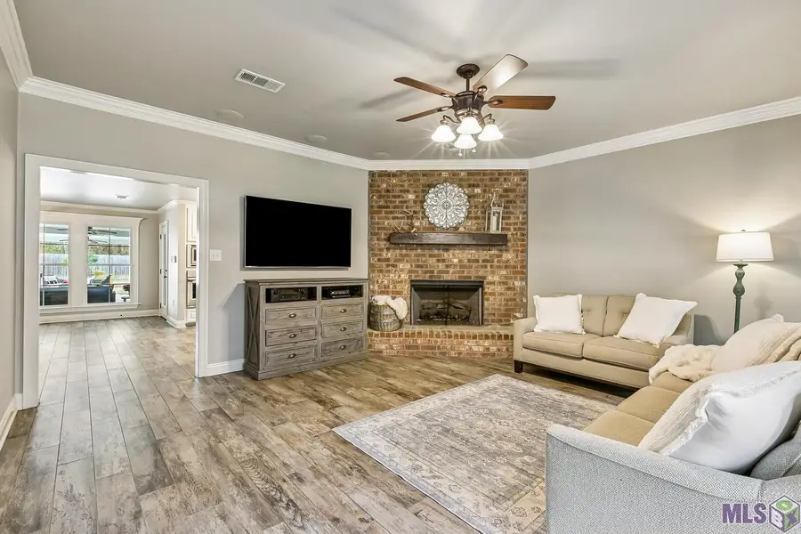 7640 Hickory Ridge Dr, Denham Springs, LA 70706 - #2