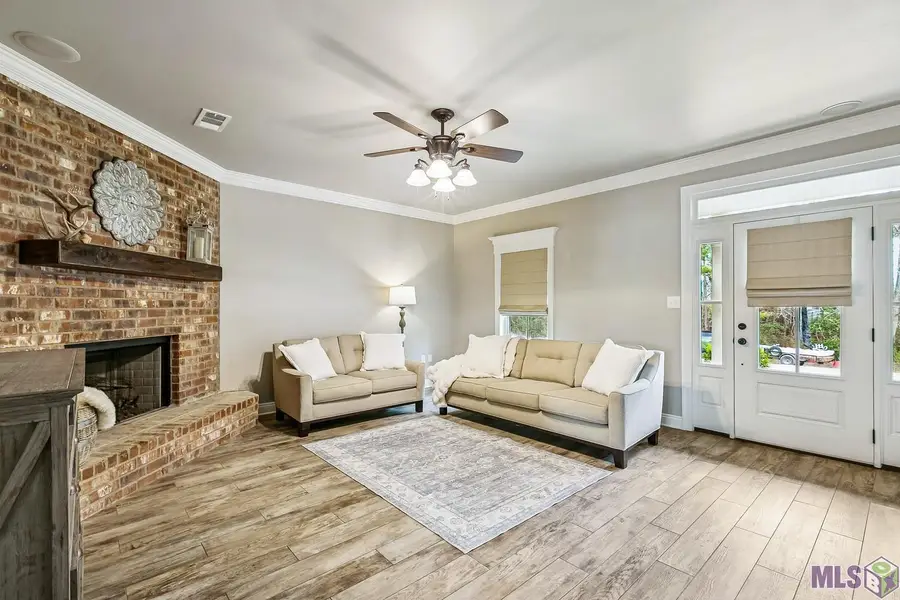 7640 Hickory Ridge Dr, Denham Springs, LA 70706 - #3