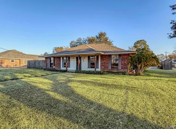 40037 Autumn Meadow Ave, Prairieville, LA 70769