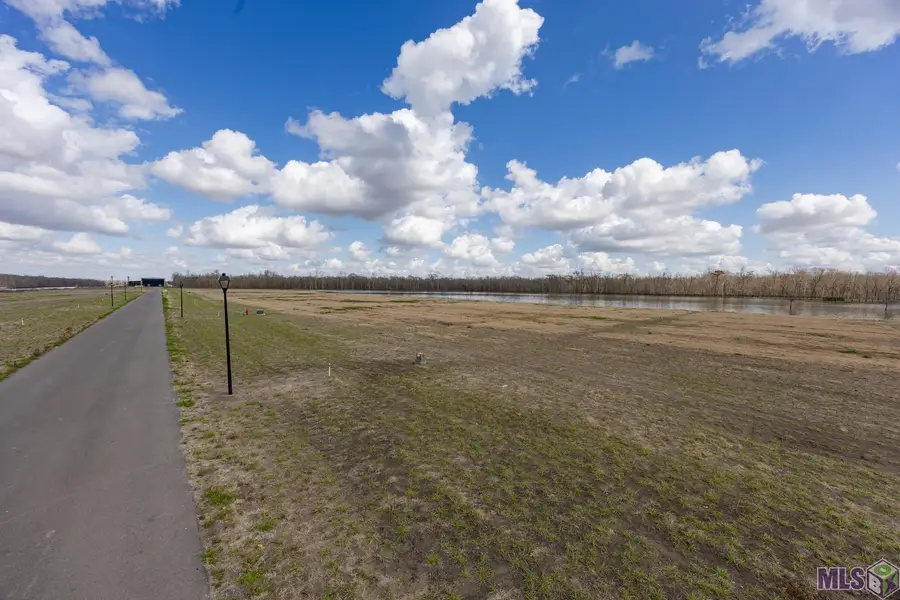 5934 Mill Town Rd, Brusly, LA 70719 - #3