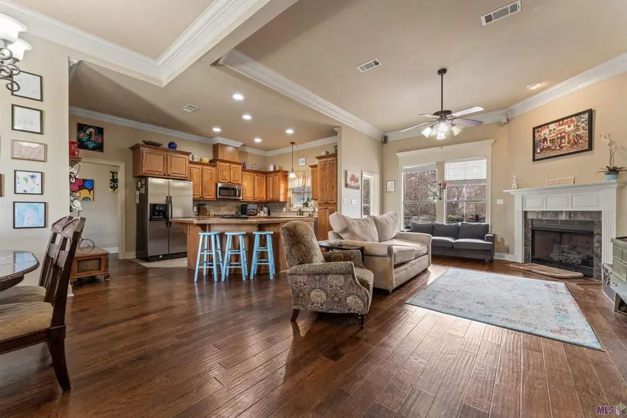 28049 Foxfire Ave, Walker, LA 70785 - #2